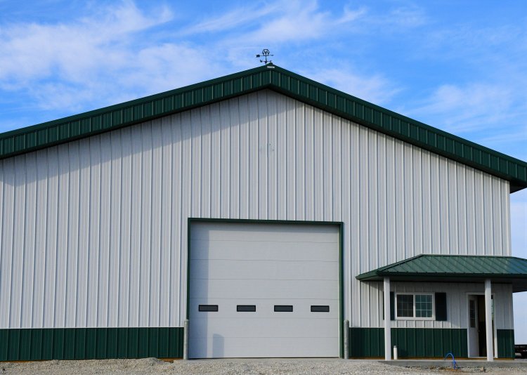 Bunch Roofing pole barn construction in Greenville Ohio